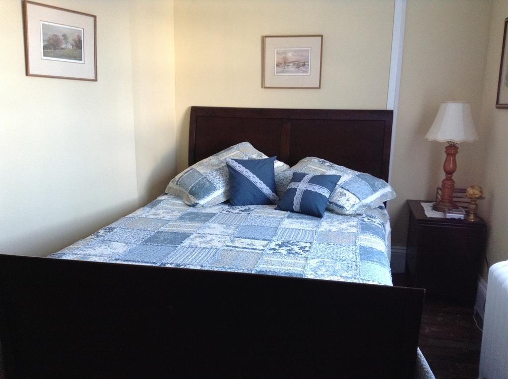 Gil Ann Bed and Breakfast Saint-André-Avellin Rum bild